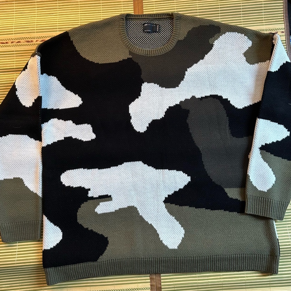 Men’s sweater